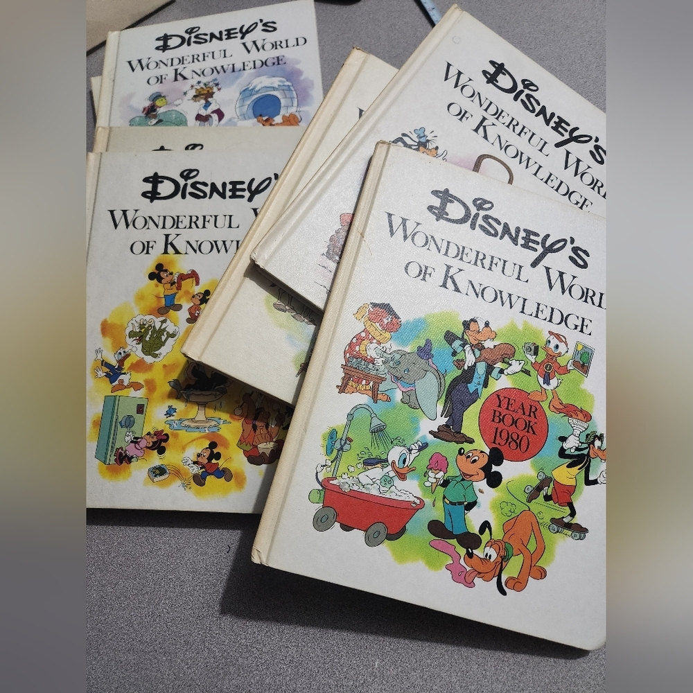 Vintage  Disney "Wonderful World of Knowledge" 1978-1986  set encyclopedia